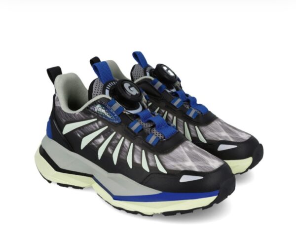 LIGHT ON! Sneakers for boy.